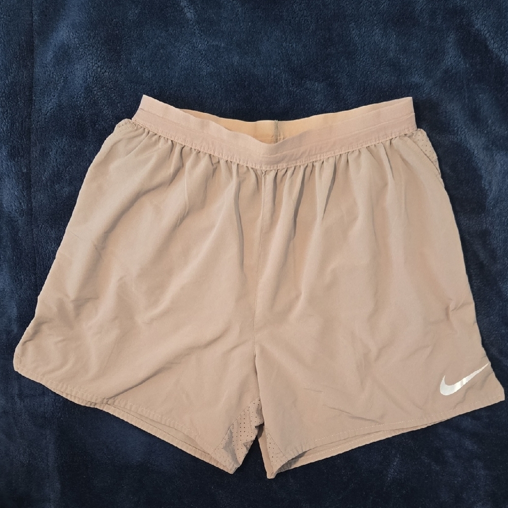 Nike Men's Beige Athletic Shorts